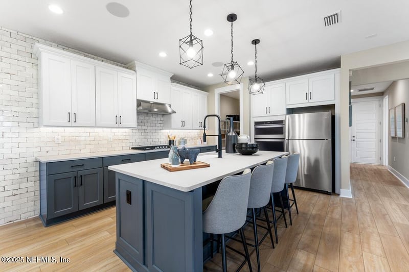 387 Oakmoss Dr, St Johns, FL 32259