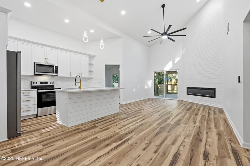 11573 Kelvyn Grove Pl, Jacksonville, FL 32225