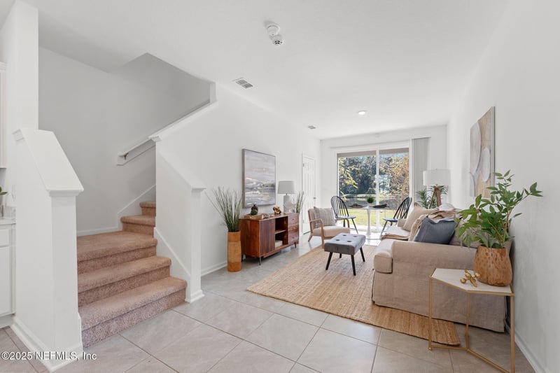 8330 Asteroid St, Jacksonville, FL 32256