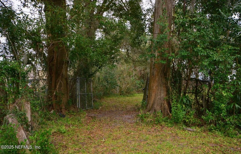 2467 Ormsby Cir, Jacksonville, FL 32210