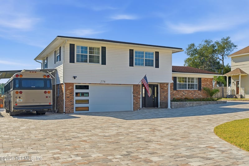 276 Baisden Rd, Jacksonville, FL 32218