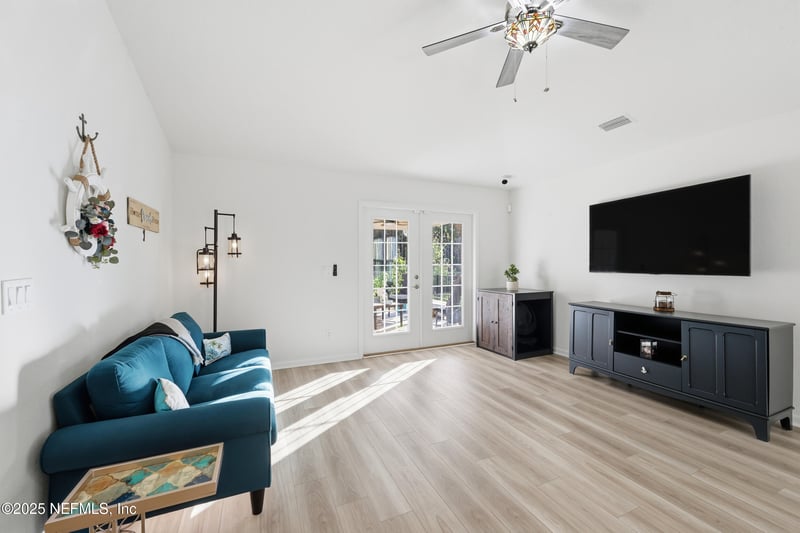 335 Boulder Ln, St Johns, FL 32259