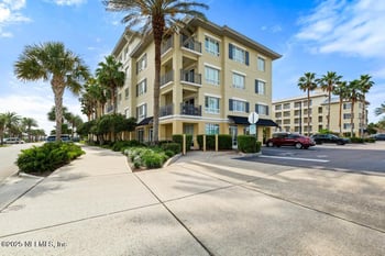 525 3rd St #215, Jacksonville Beach, FL 32250
