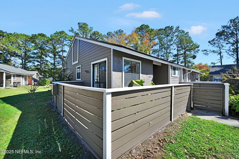8429 Long Meadow Cir, Jacksonville, FL 32244
