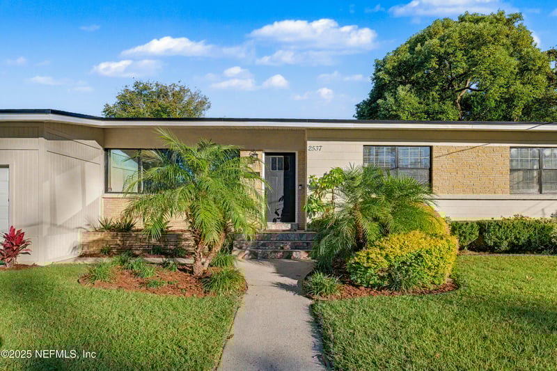 2537 Buttonwood Dr, Jacksonville, FL 32216