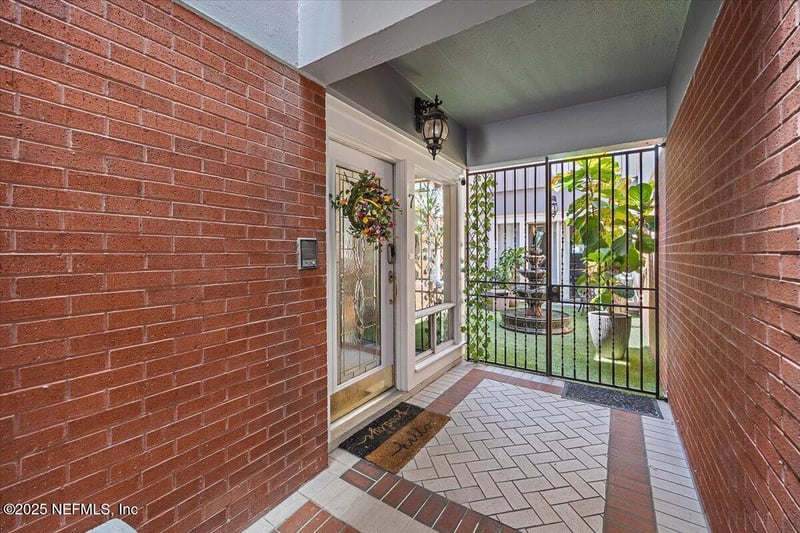 5200 San Jose Blvd #7, Jacksonville, FL 32207