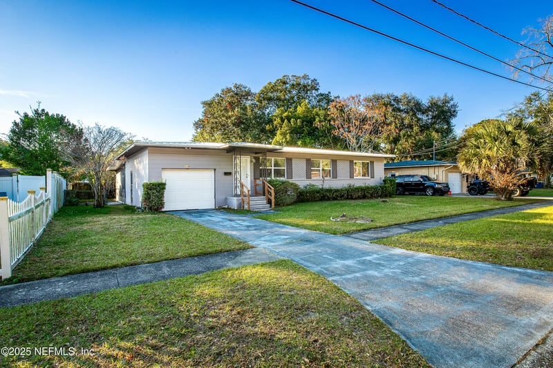 3146 Plumtree Dr, Jacksonville, FL 32277