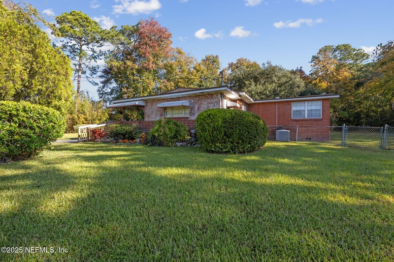 7641 New Kings Rd, Jacksonville, FL 32219