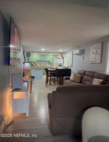 5545 Plymouth St, Jacksonville, FL 32205