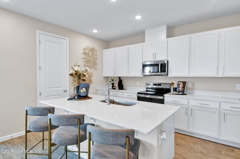 1770 Carnelian St, Deland, FL 32720