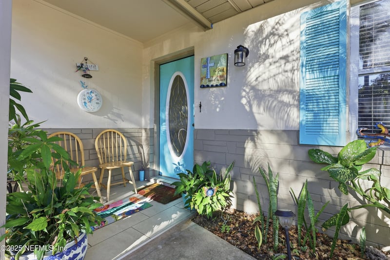 711 Grove Ave, Holly Hill, FL 32117