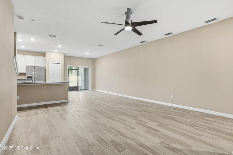 2595 Sandy Dune Dr, Jacksonville, FL 32233