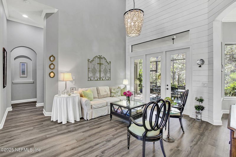 255 St Johns Forest Blvd, St Johns, FL 32259