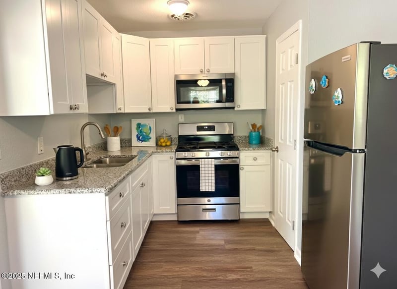 2203 Betsy Dr, Jacksonville, FL 32210