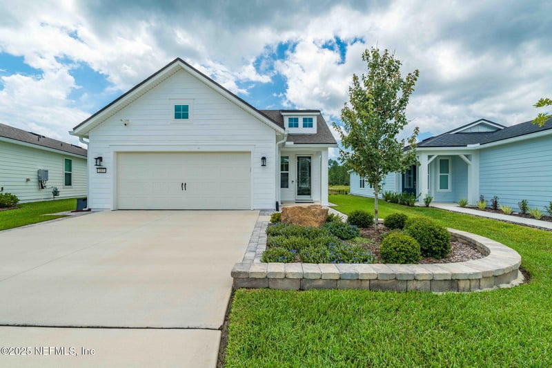 217 Fairlake Cir, St Augustine, FL 32092