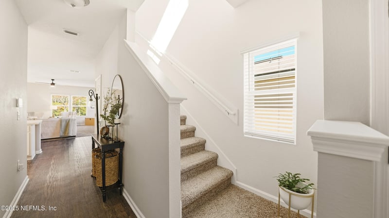 8017 Cape Fox Dr, Jacksonville, FL 32222