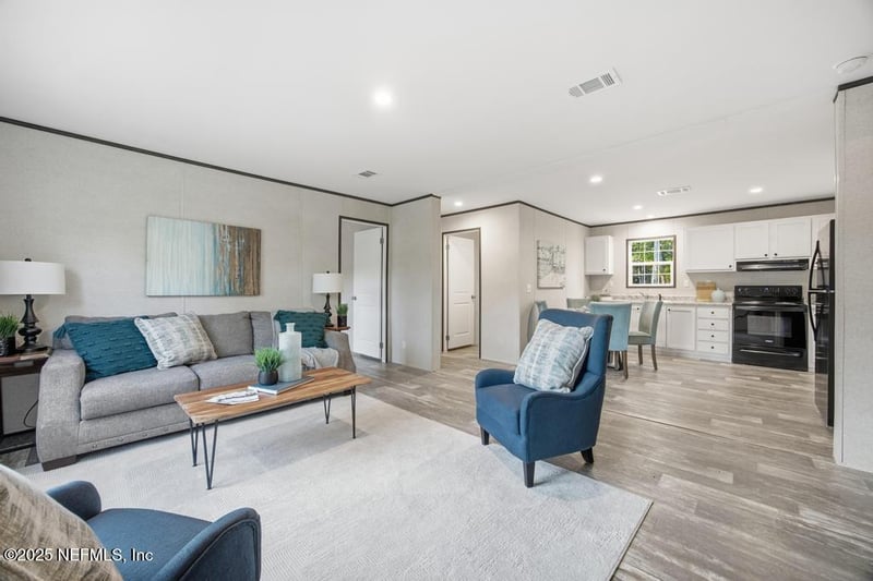 520 Hickory Nut Trl, Satsuma, FL 32189