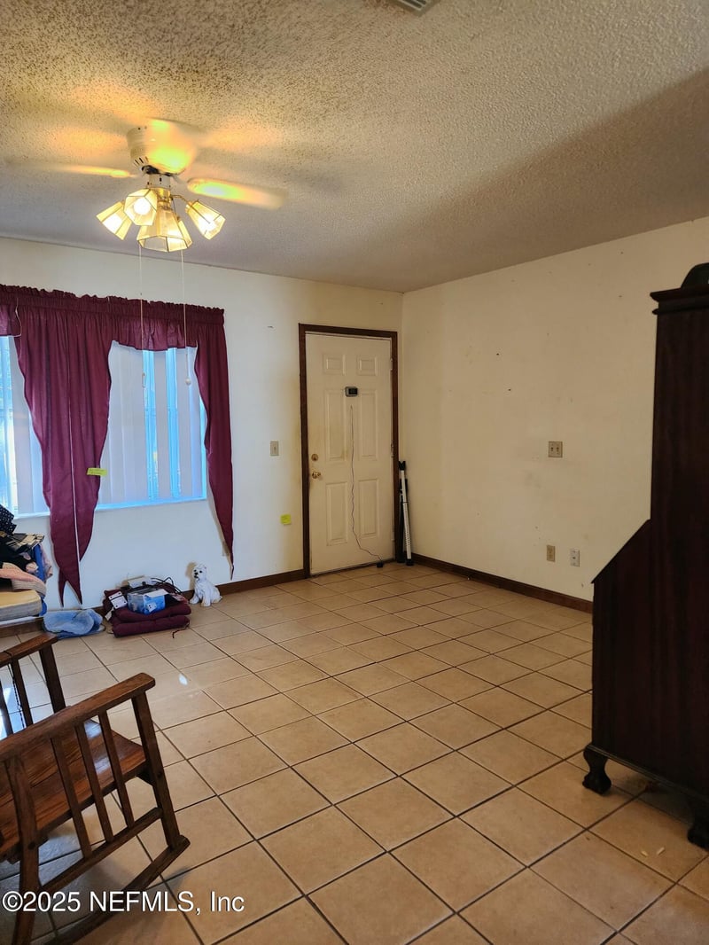 1562 Ibis Dr, Orange Park, FL 32065