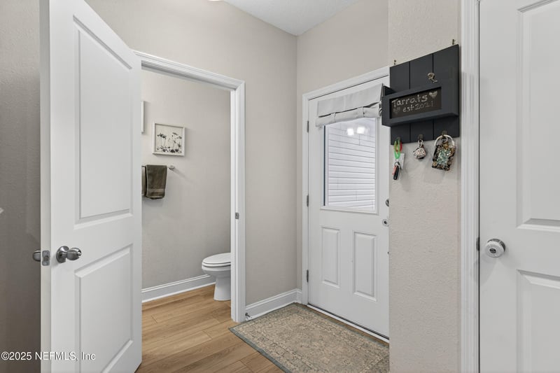 12025 Calvesta St, Jacksonville, FL 32256