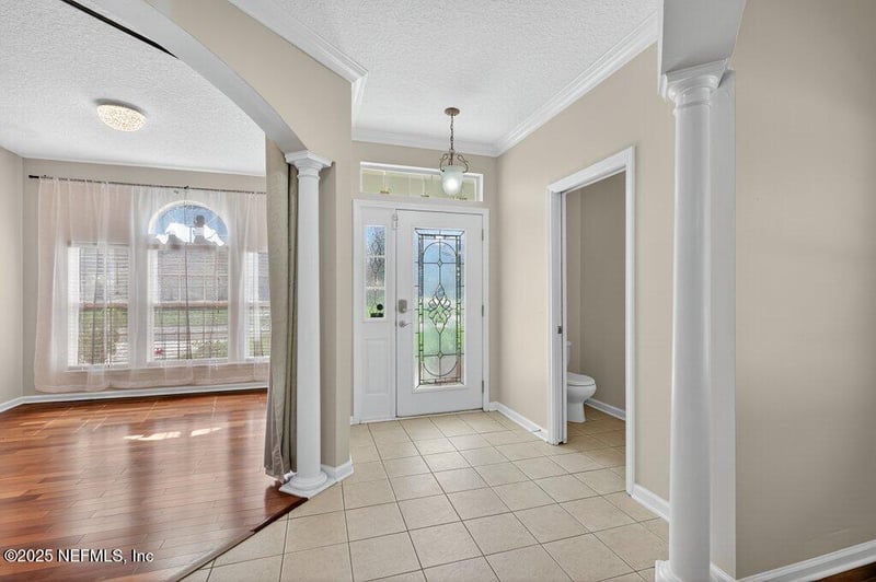 525 Hardeeville Ct, Jacksonville, FL 32218