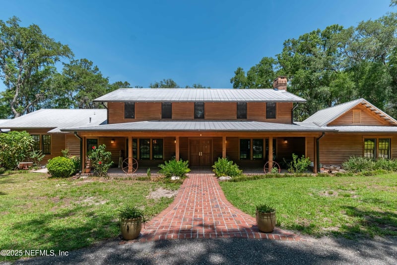 943 County Road 21, Hawthorne, FL 32640