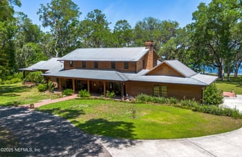 943 County Road 21, Hawthorne, FL 32640