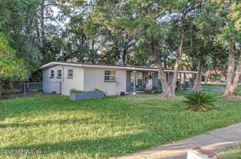 3008 Carrevero Dr, Jacksonville, FL 32216