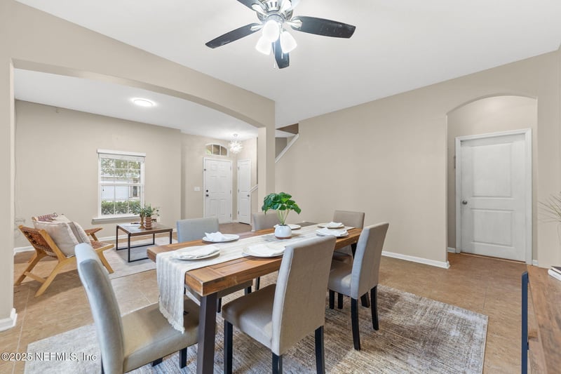 2532 Caney Oaks Dr, Jacksonville, FL 32218