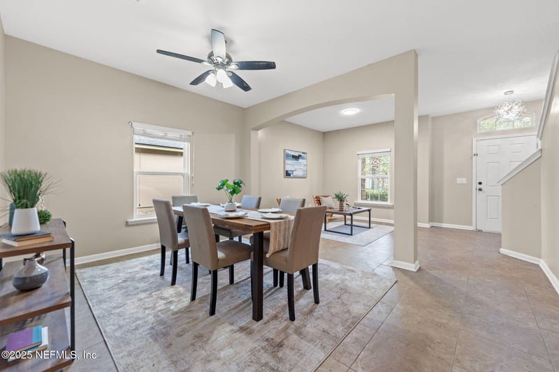 2532 Caney Oaks Dr, Jacksonville, FL 32218