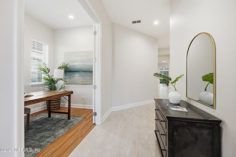 157 Wingstone Dr, Jacksonville, FL 32081