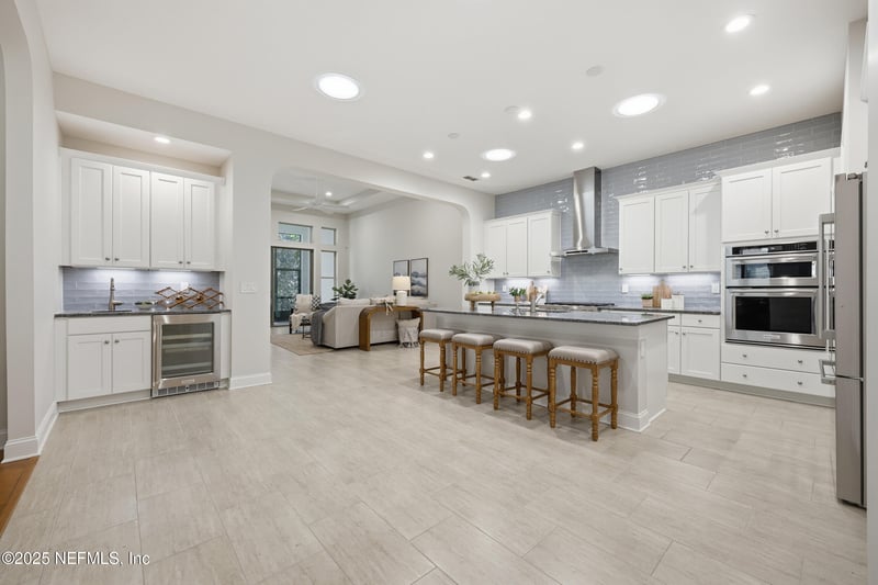 157 Wingstone Dr, Jacksonville, FL 32081