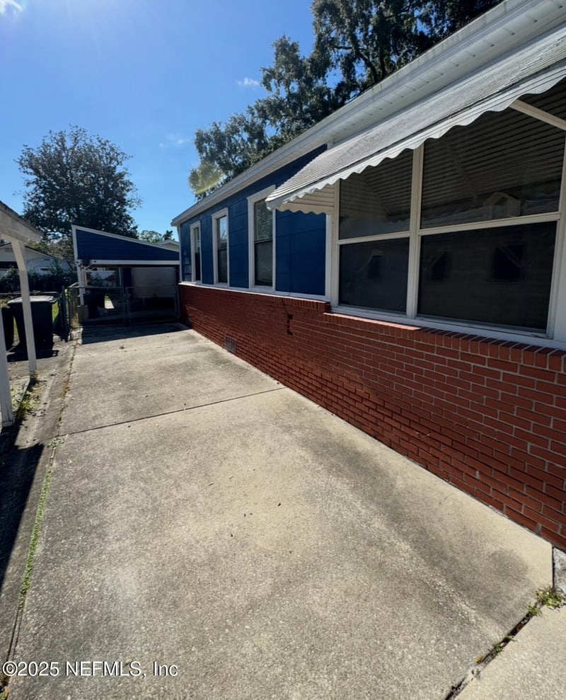 5044 Sunderland Rd, Jacksonville, FL 32210