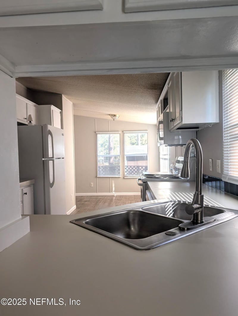 147 Melanie Ln, Middleburg, FL 32068