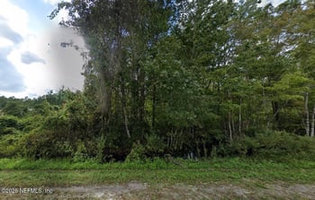696 River Rd, Palatka, FL 32177