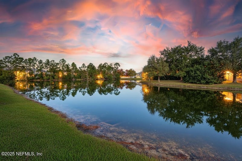 12782 Dunns View Dr, Jacksonville, FL 32218