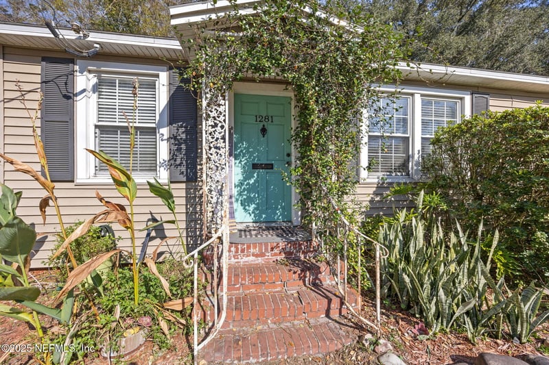 1281 Menna St, Jacksonville, FL 32205