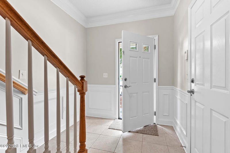 4510 Congressional Dr, Jacksonville, FL 32246