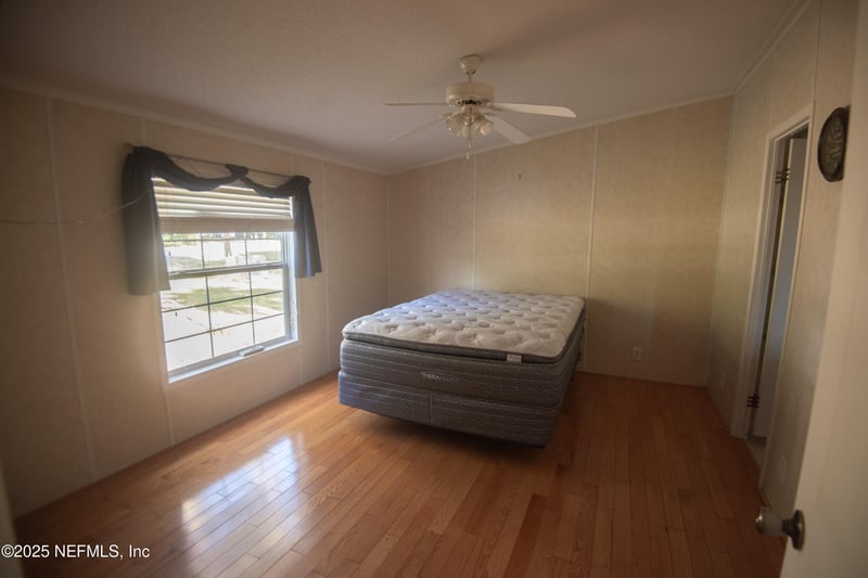 107 Folklore Dr, Satsuma, FL 32189