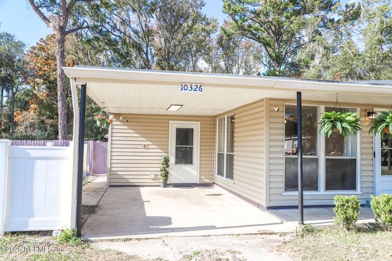 10326 De Paul Dr, Jacksonville, FL 32218