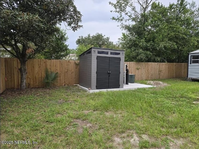 4374 Loys Dr, Jacksonville, FL 32246