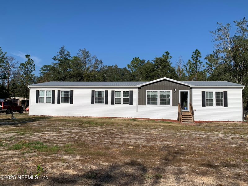 132 Lake Lucy Ct, Interlachen, FL 32148