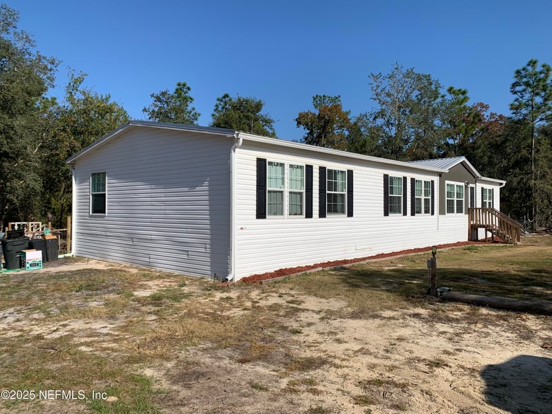 132 Lake Lucy Ct, Interlachen, FL 32148