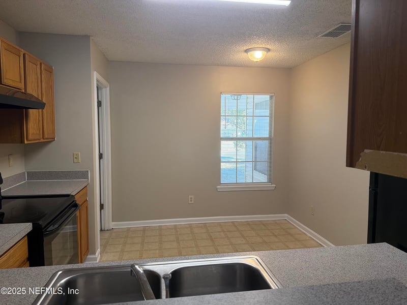 11114 Stanley Steamer Ln, Jacksonville, FL 32246