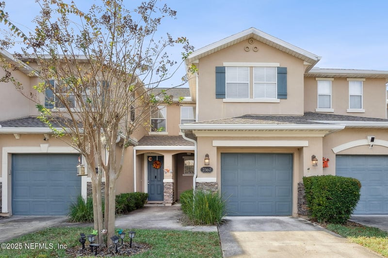2362 Red Moon Dr, Jacksonville, FL 32216