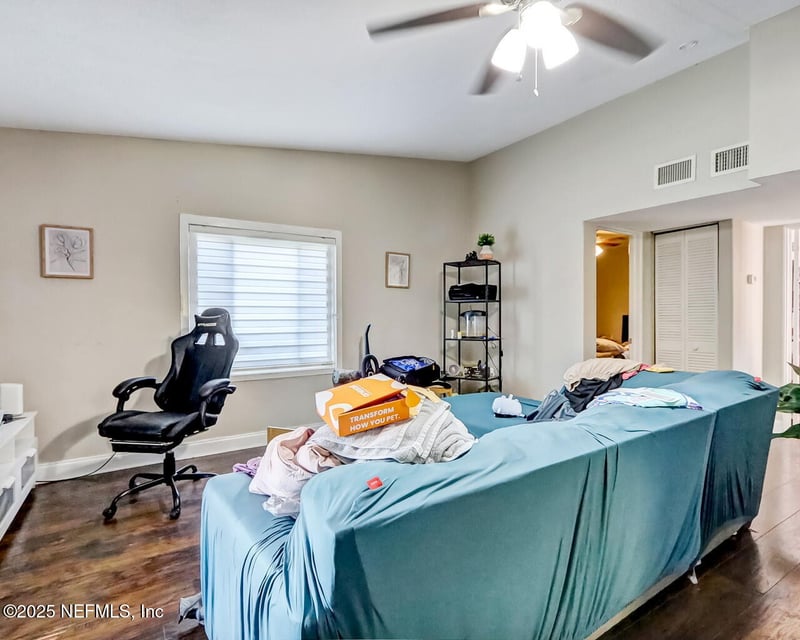 3737 Peach Dr, Jacksonville, FL 32246