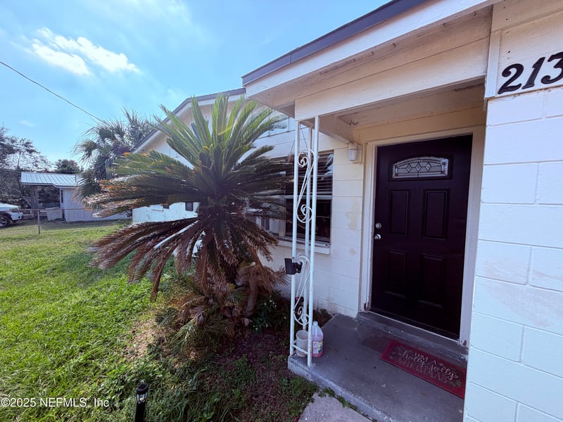 213 Hilltop Dr, Orange Park, FL 32073