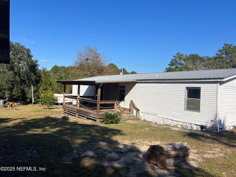 323 Incline Rd, Satsuma, FL 32189