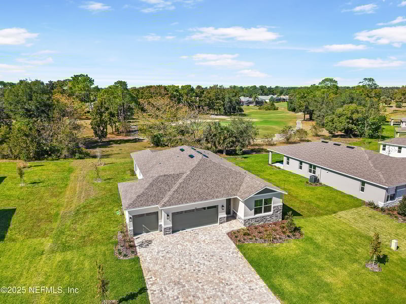 9211 Players Dr, Weeki Wachee, FL 34613