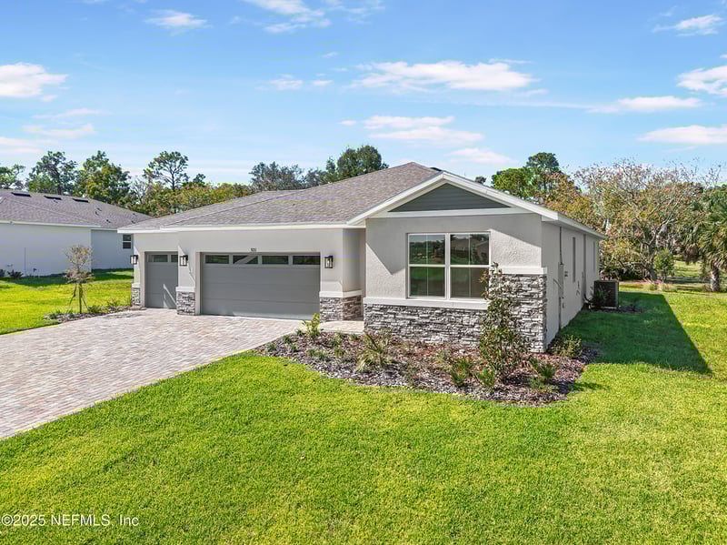 9211 Players Dr, Weeki Wachee, FL 34613