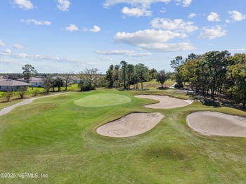 9293 Players Dr, Weeki Wachee, FL 34613